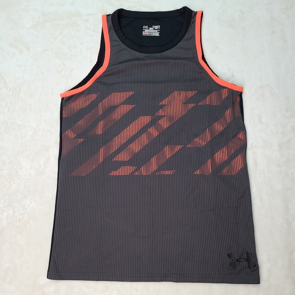 Under Armour Men's HeatGear Fitted Tank Top Gray  Black Medium Mesh Layer